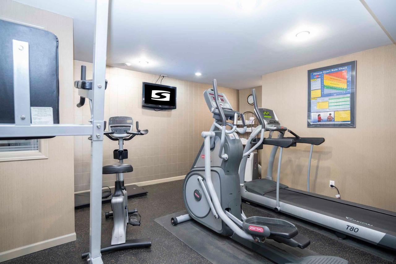Sandman Hotel & Suites Prince George Ngoại thất bức ảnh